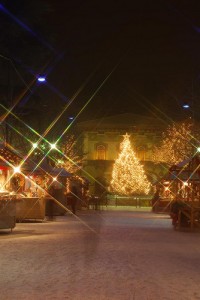 Il colpo d'occhio dell'albero di Natale di Rovereto visto lungo Corso Rosmini