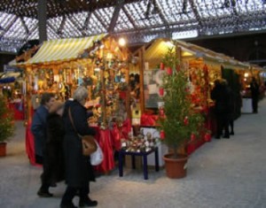 Un'altra immagine dei Mercatini di Torino, a Borgo Dora